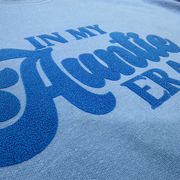 In my auntie era blue gildan sweatshirt, new, never used, size XL - Picture 3 of 6